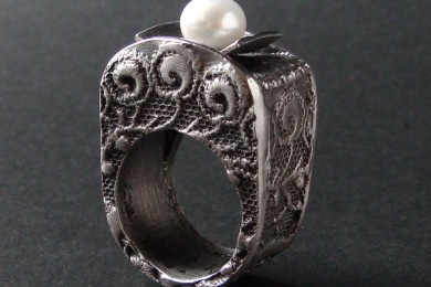 PEARL LACE  RING